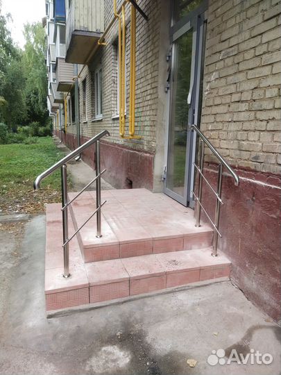 Поручни для лестниц