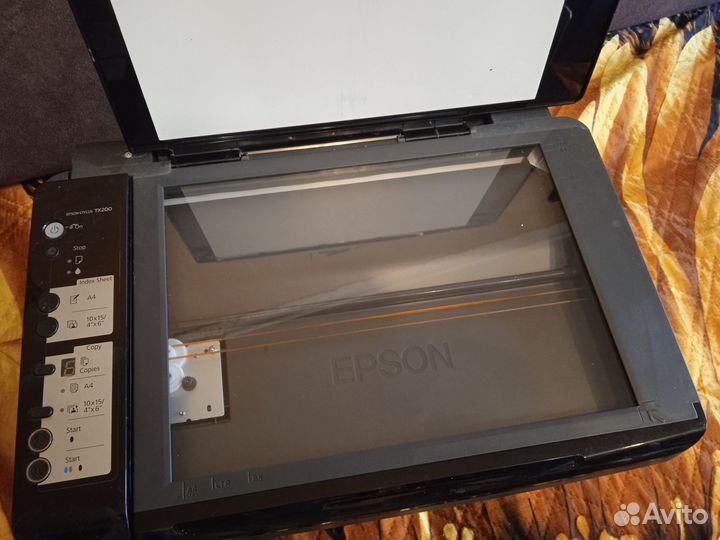 Цветной струйный принтер мфу