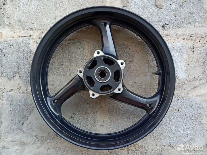 Передний колесный диск Suzuki GSR 600 750