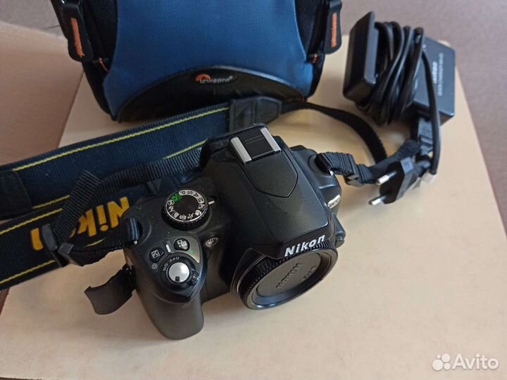 Зеркальный фотоаппарат Nikon D60 body