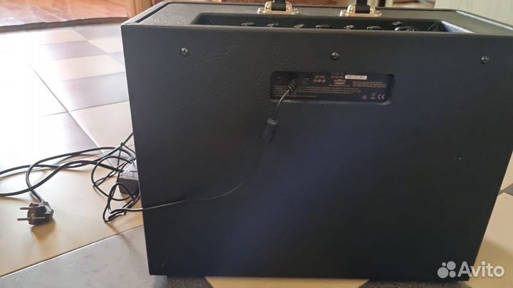 Гитарный ламповый комбоусилитель vox av15