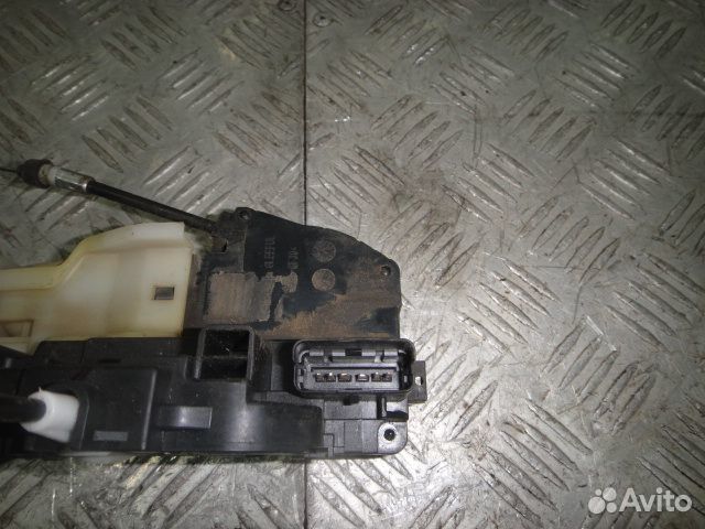 Замок двери Elantra (06-10) пер L 6 контактов б\у (арт. 813102H030)