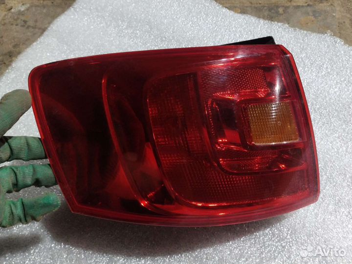 Фонарь левый наружный в крыло VW Jetta 6 дорест