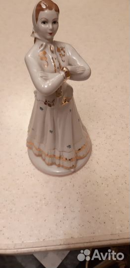 Фарфоровые статуэтки