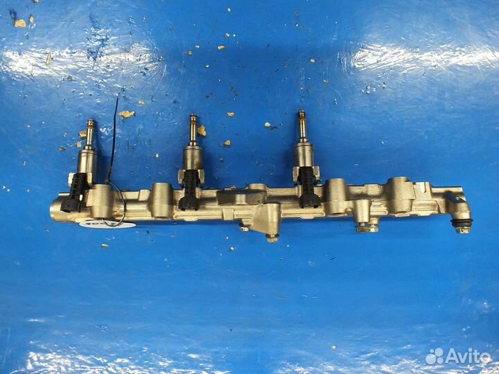 Рейка топливная (рампа) Infiniti QX80 I (2013–2014