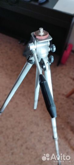 Штатив для фотоаппарата