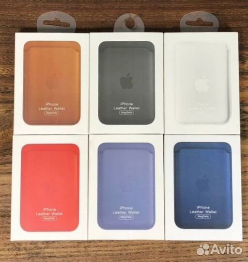 Кожаный картхолдер Apple