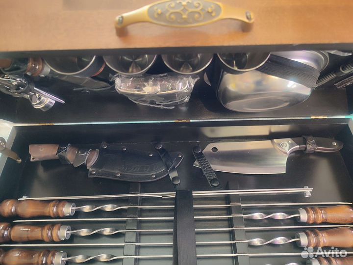 Набор для барбекю в деревянном ящике