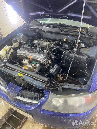 Nissan Almera 1.5 МТ, 2004, 241 000 км