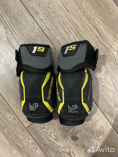 Детская хоккейная форма Защита шеи,краги,щитки