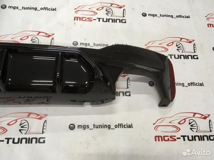 Диффузор BMW 5 series G30 M5 style черный