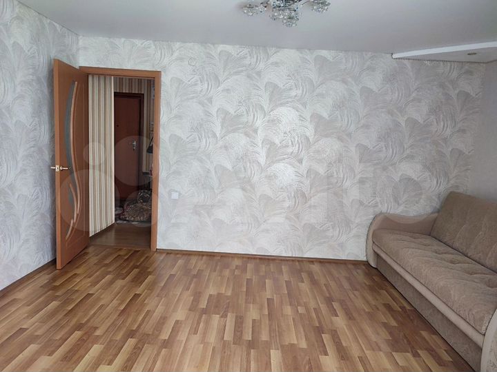 2-к. квартира, 43,8 м², 1/9 эт.