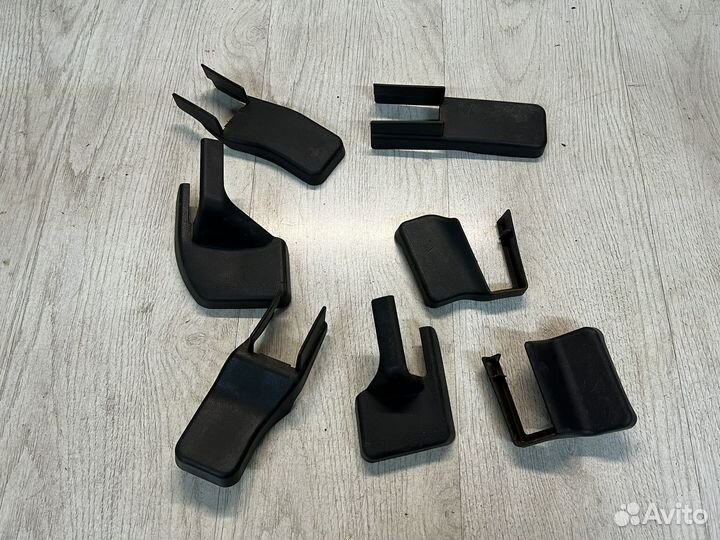 Накладка салазок Mazda 3 BK