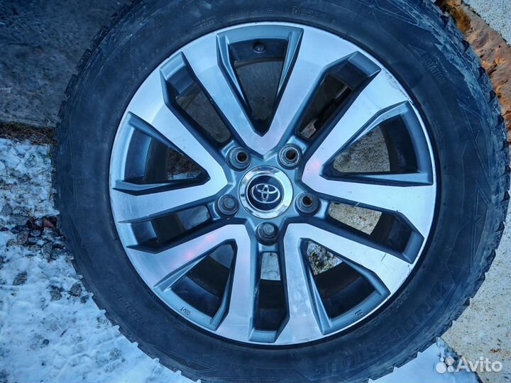 Колеса Toyota LC200 Bridgestone Blizzak DM-V2 R20