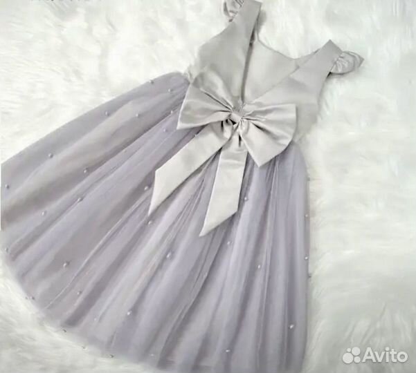 Новое нарядное платье для девочки 132-140