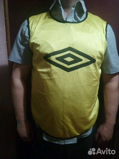 Спортивные жилетки и номера соревнований