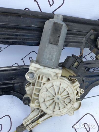 Стеклоподъемник передний левый BMW X6 E71