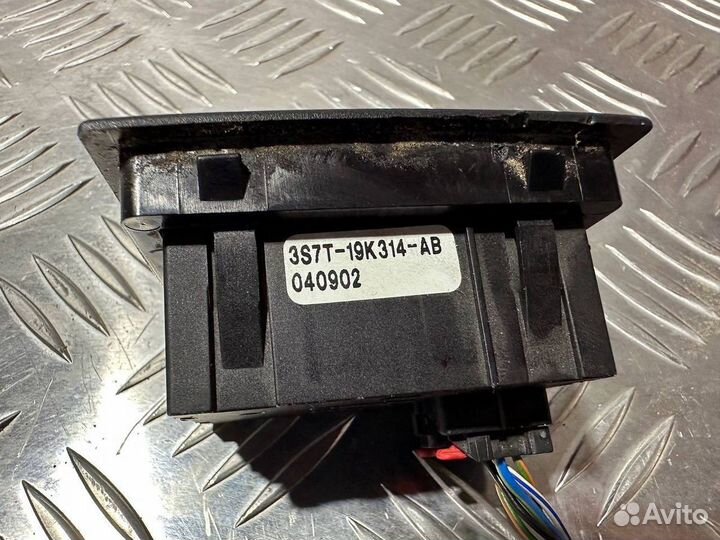 Кнопка обогрева сидений Ford Mondeo 3