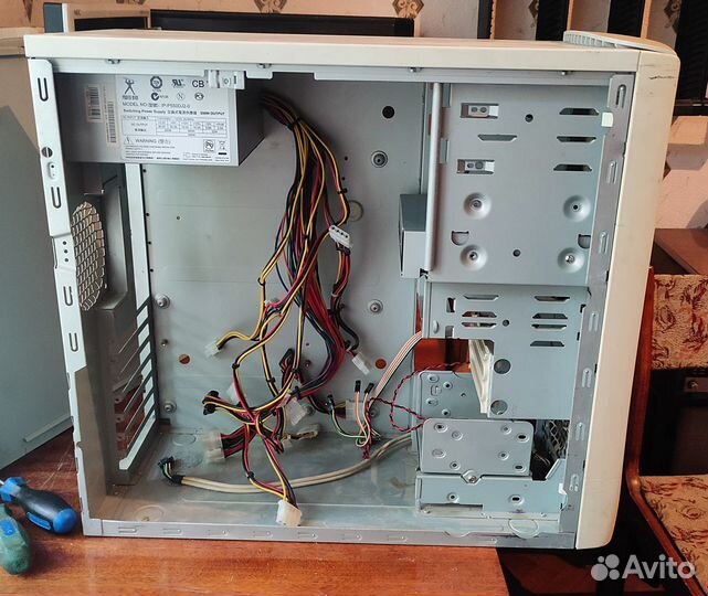 Корпус компьютерный Midi tower inwin и noname