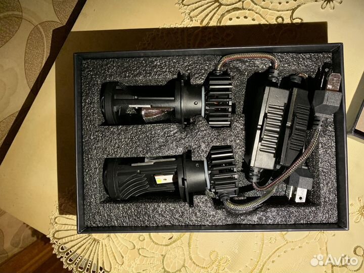 Лед лампы h4 с линзой