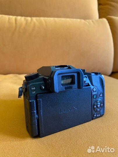 Panasonic lumix g7 с обьективом