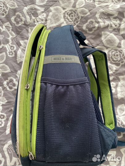 Школьный рюкзак