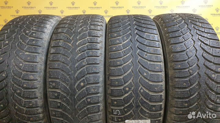 Bridgestone Blizzak Spike-01 235/60 R18 107T