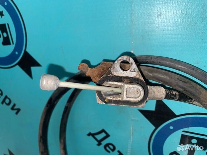 Трос стояночного тормоза левый Toyota Corolla E150