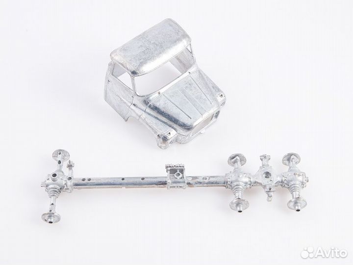 Сборная модель Tatra 148 VNM бортовой (Татра)