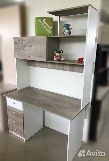 Стол письменный 1,25 м Дельта