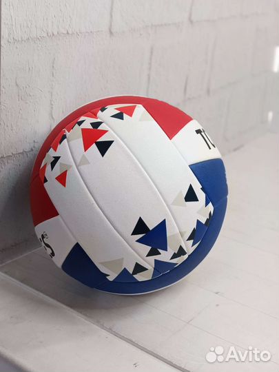 Волейбольный мяч