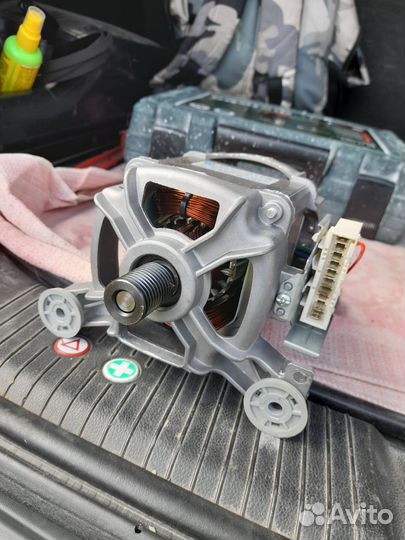 Двигататель стиральной машины