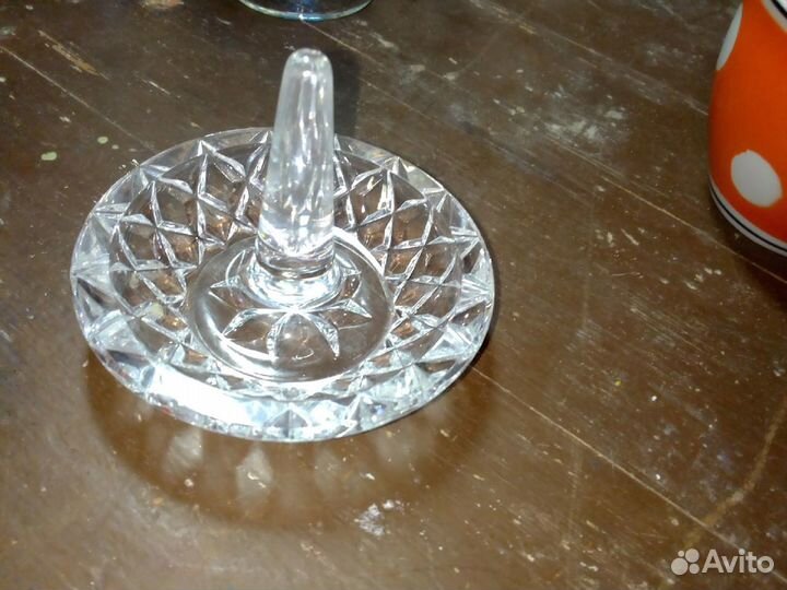 Хрустальная подставка для колец