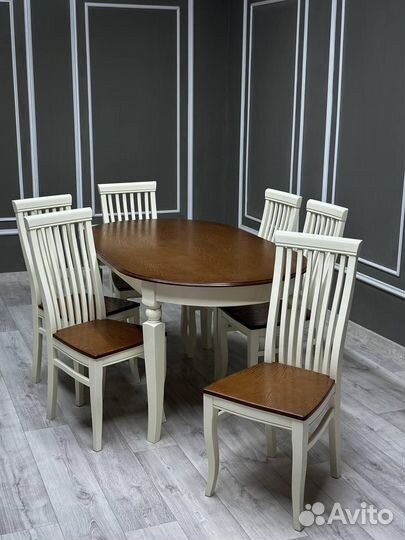 Стол и стулья новые