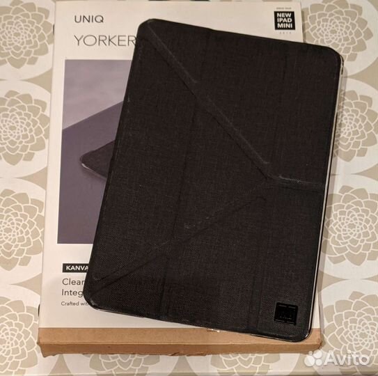 Чехол Uniq для iPad mini (2019)