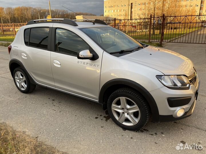 Renault Sandero Stepway 1.6 МТ, 2017, 18 000 км