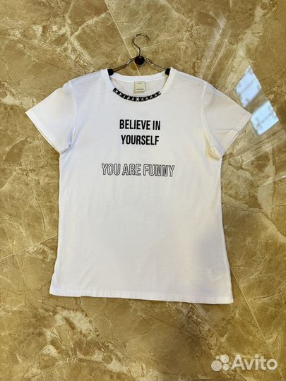 Белая футболка Pinko