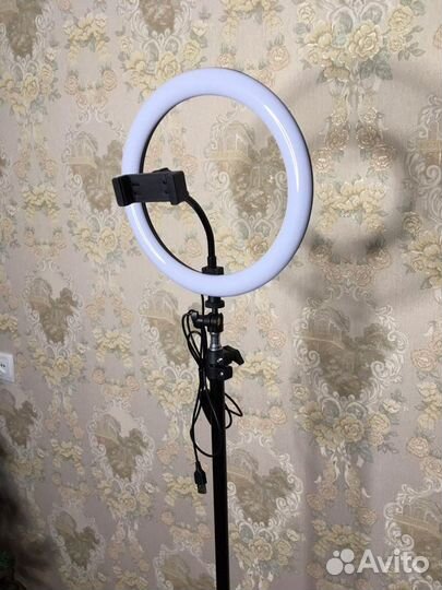 Кольцевая лампа 26см новая