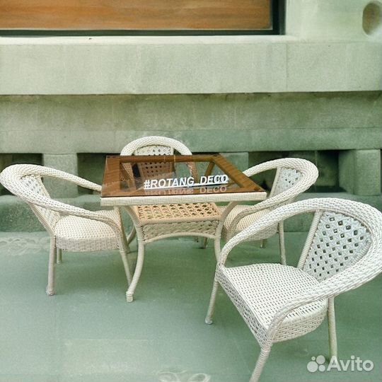 Мебель поктенная на четверых. эко-ротанг