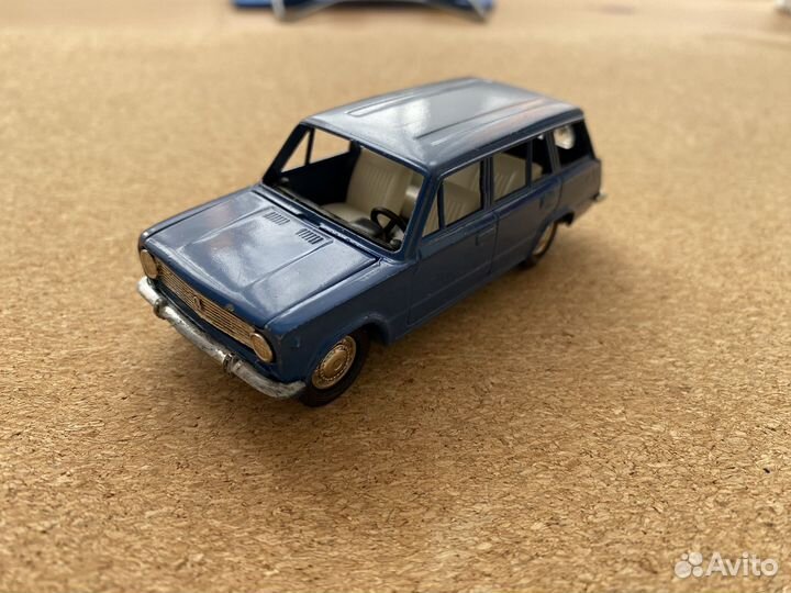 Модель автомобиля ваз 2102 СССР