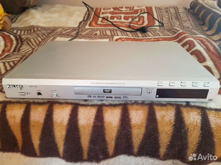 DVD плеер RDV-700