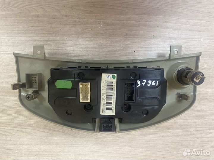 Блок управления отопителем Nissan March K12 с2002