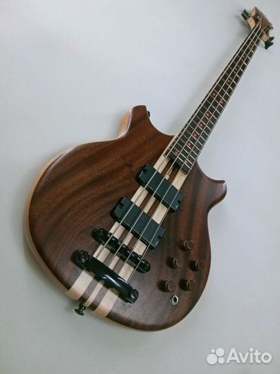 Мастеровая бас гитара
