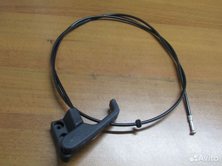 Трос капота Sprinter Mercedes W904 A9017500359