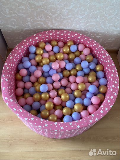 Продам сухой бассейн с шариками
