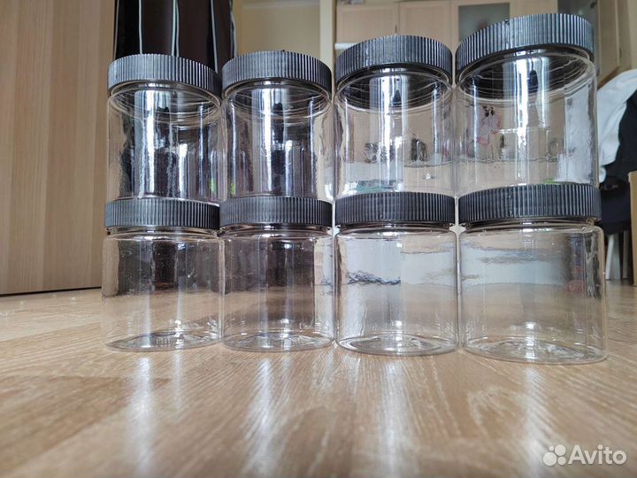 Банки пластиковые для хранения с крышкой