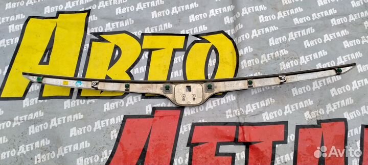 Молдинг крышки багажника Honda CR-V 5 2016-2019