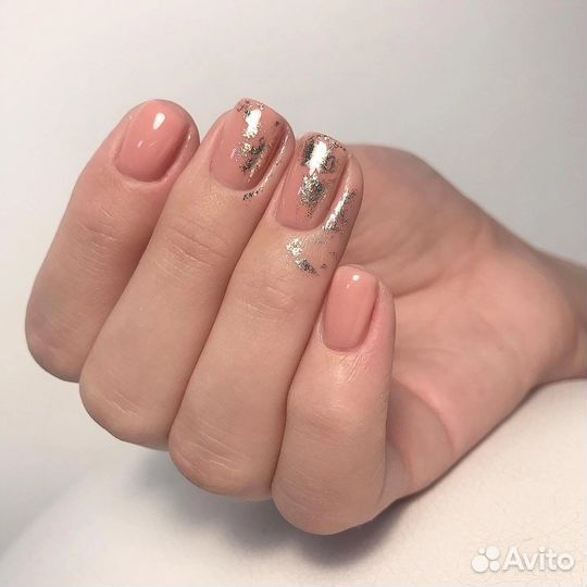 Маникюр с покрытием гель-лаком