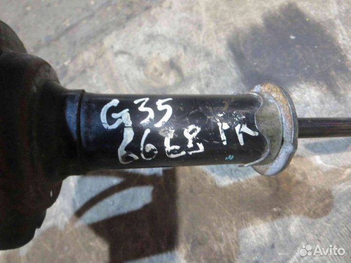Амортизатор передний правый Infiniti G35 купе 2004