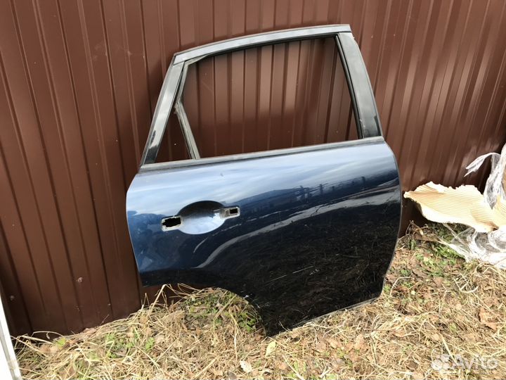 Infiniti fx35 fx45 дверь правая задняя